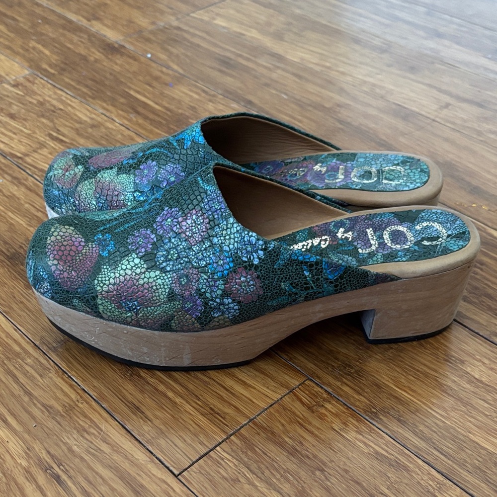 Corkys Green Floral Mules